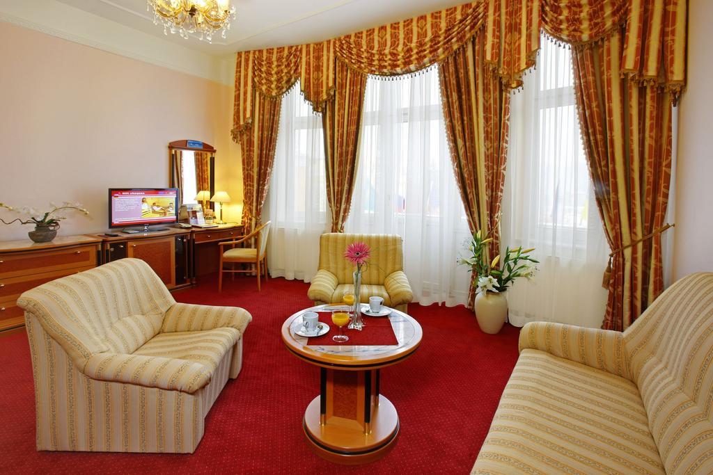 Hotel Ensana Hvězda - Imperiál - Neapol Mariánské Lázně Exteriér fotografie