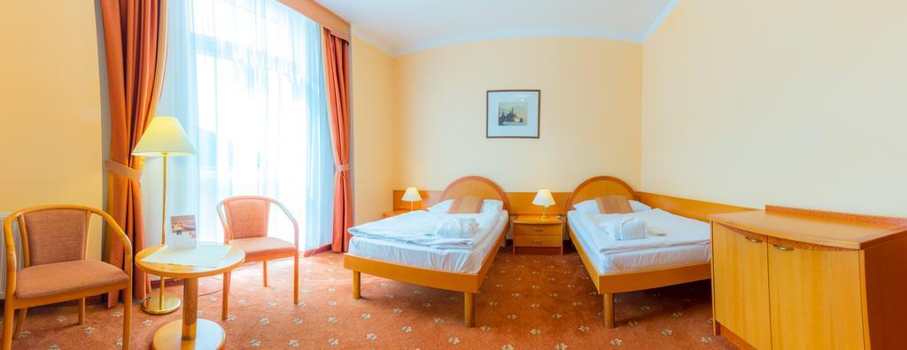 Hotel Ensana Hvězda - Imperiál - Neapol Mariánské Lázně Exteriér fotografie