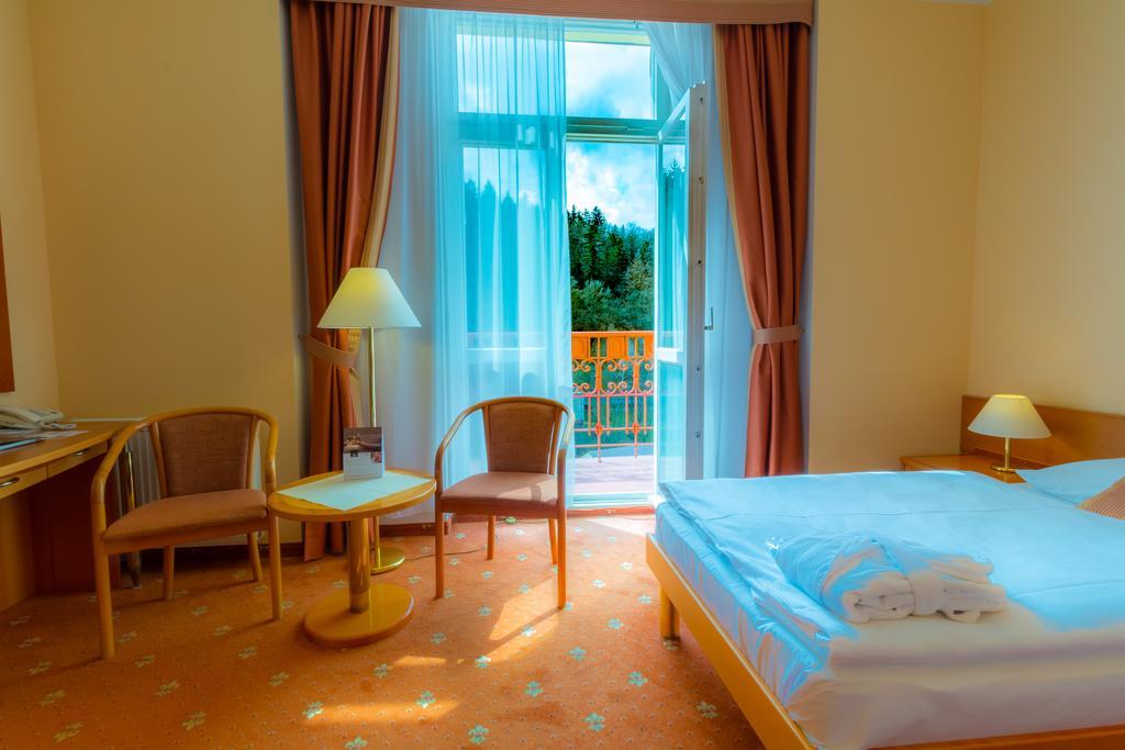 Hotel Ensana Hvězda - Imperiál - Neapol Mariánské Lázně Exteriér fotografie